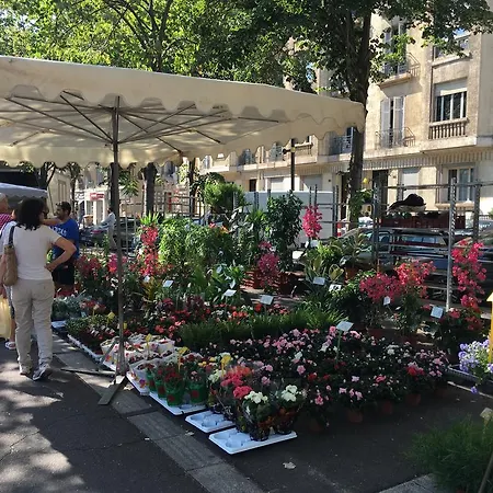 Les Allees Du Prado Marselha